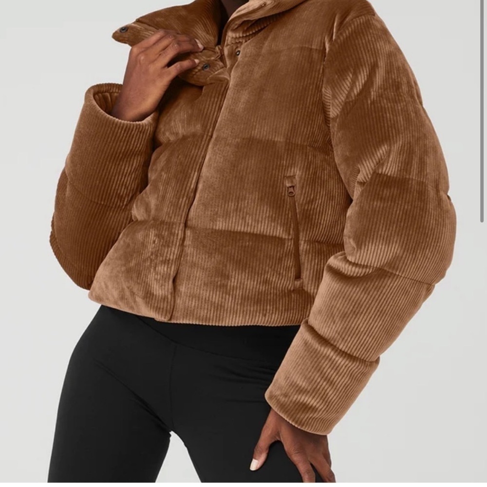 Alo Yoga Gold Rush Ribbed Puffer - Picture 4 of 7
